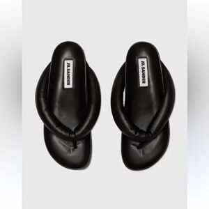 Jil Sander Thong Padded Sandal in Black